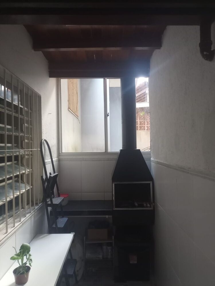Casa à venda com 2 quartos, 58m² - Foto 9