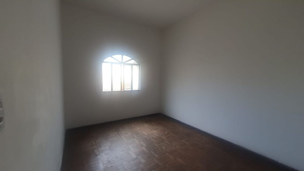 Casa à venda com 7 quartos, 420m² - Foto 9