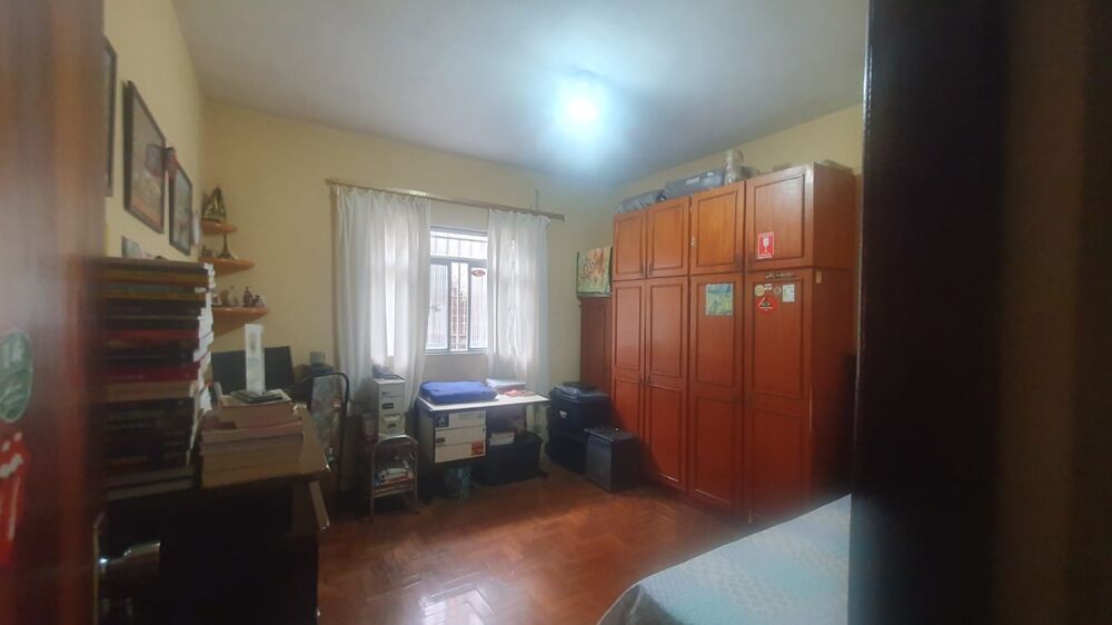 Casa à venda com 7 quartos, 420m² - Foto 3