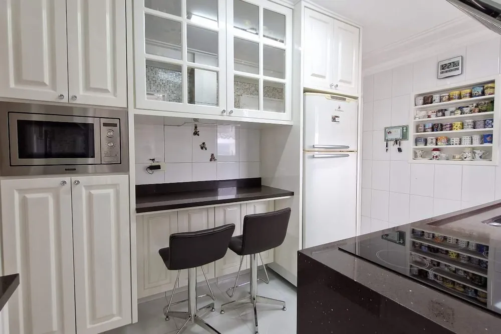 Apartamento, 3 quartos, 143 m² - Foto 1