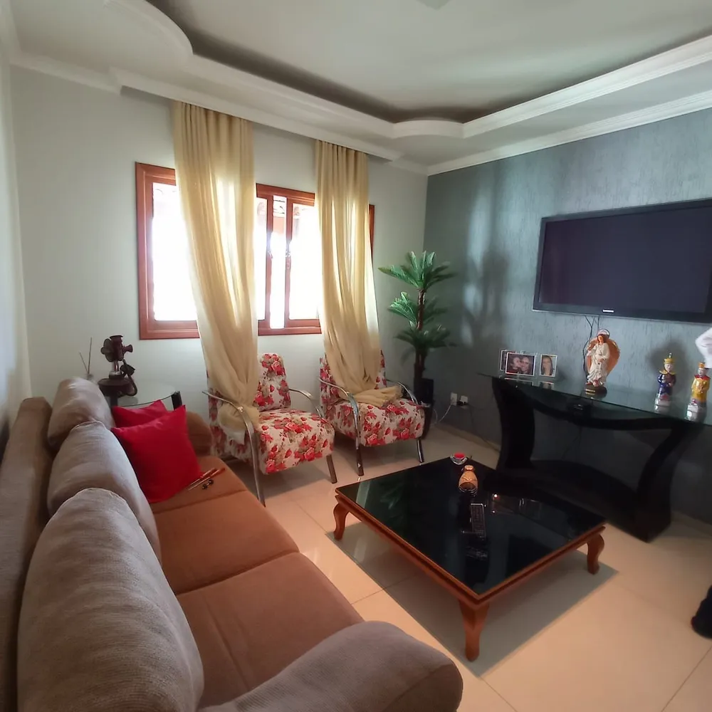 Casa, 4 quartos, 214 m² - Foto 2
