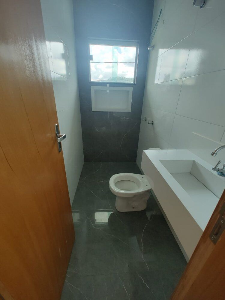 Casa à venda com 3 quartos, 100m² - Foto 3