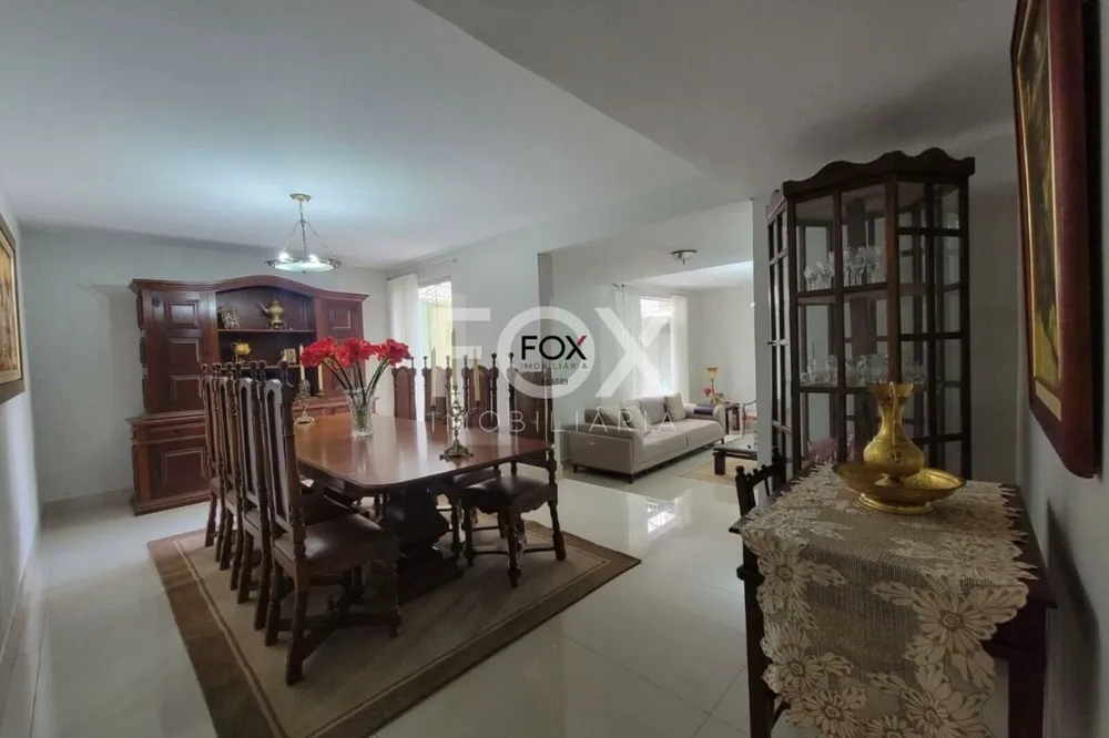 Casa, 4 quartos, 284 m² - Foto 1
