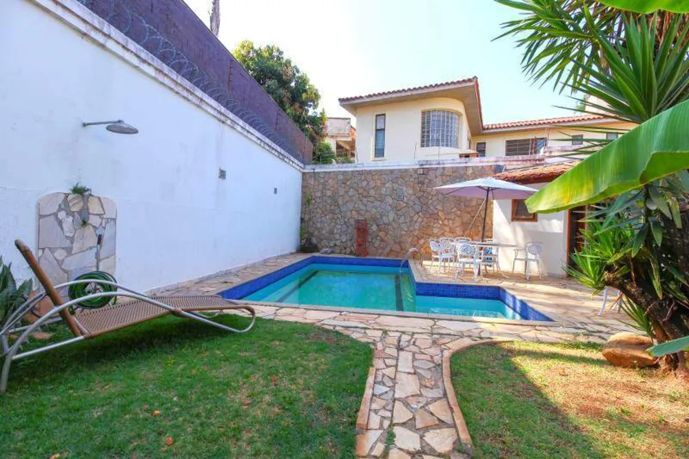 Casa, 4 quartos, 402 m² - Foto 1