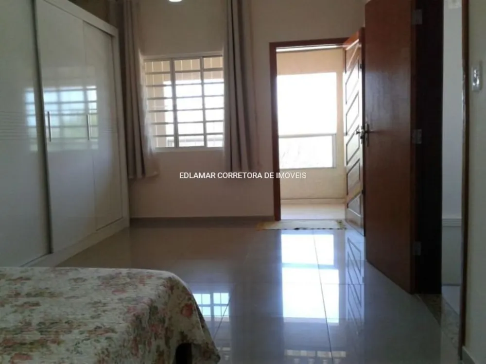 Casa, 5 quartos, 300 m² - Foto 1