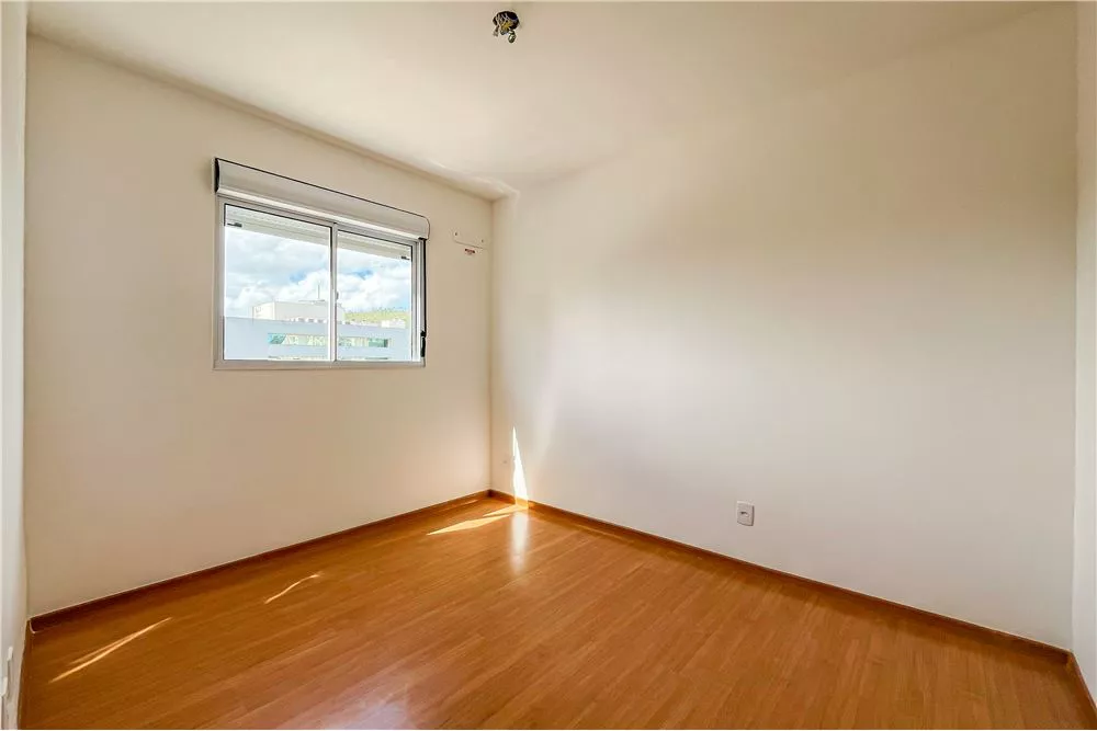 Apartamento à venda com 2 quartos, 44m² - Foto 17