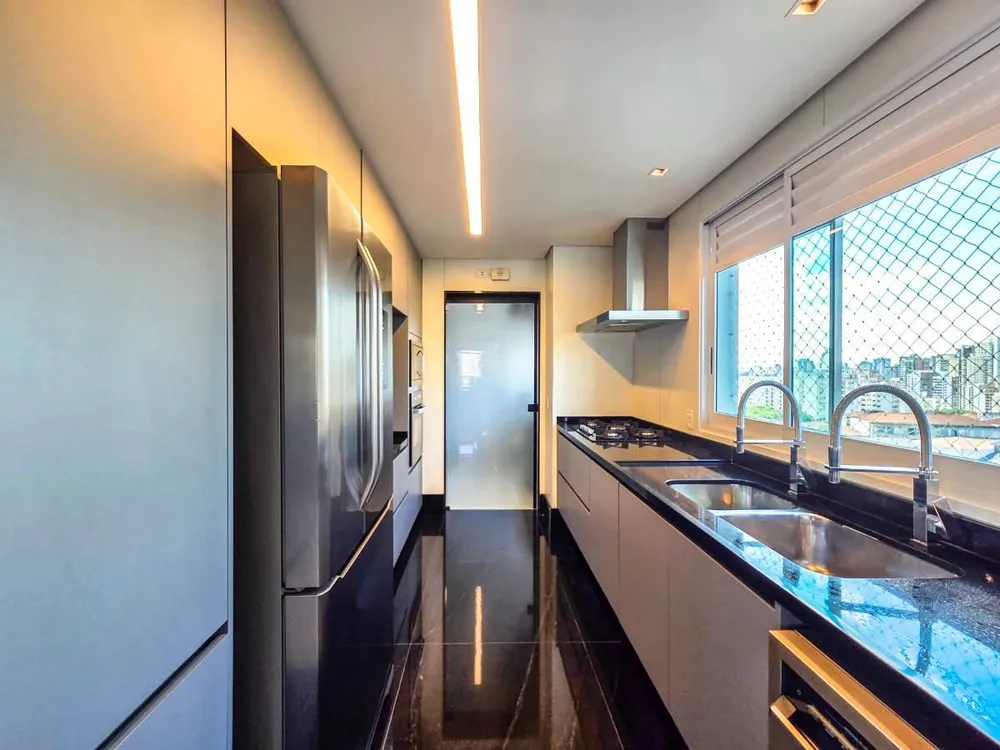 Apartamento, 4 quartos, 215 m² - Foto 2