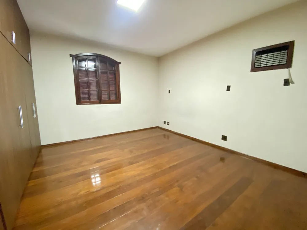 Casa, 4 quartos, 452 m² - Foto 9