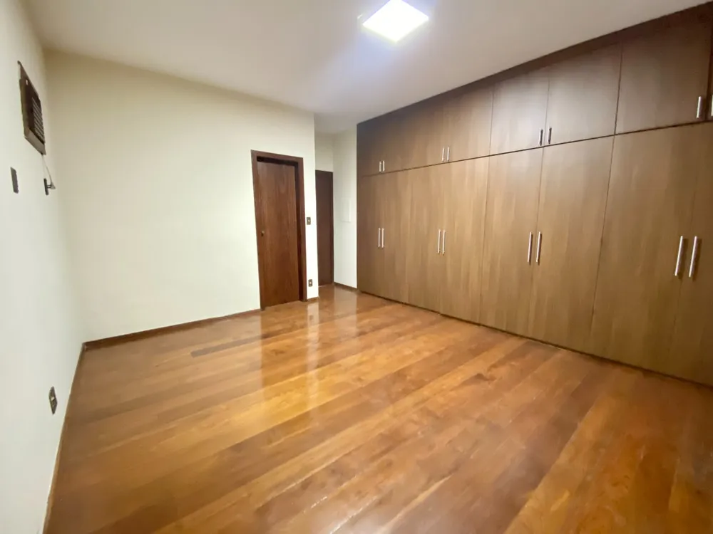 Casa, 4 quartos, 452 m² - Foto 10