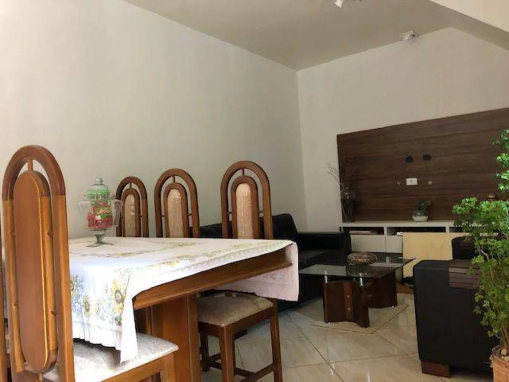 Casa, 3 quartos, 300 m² - Foto 2