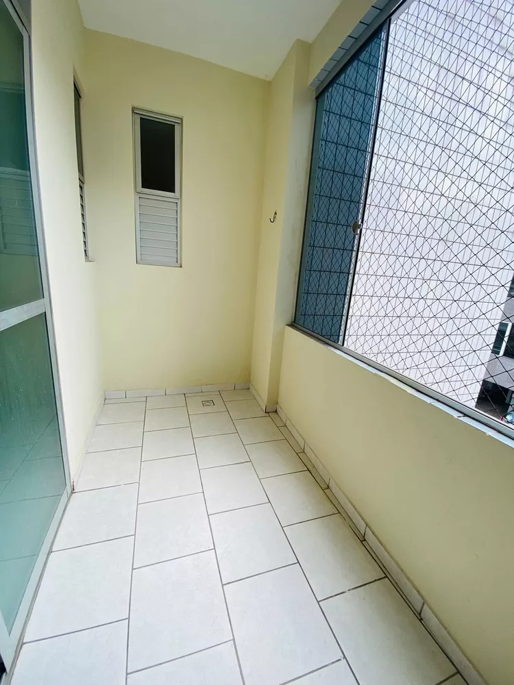 Apartamento à venda com 3 quartos, 100m² - Foto 1