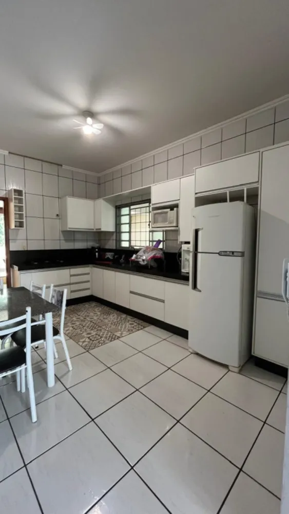 Casa, 3 quartos, 252 m² - Foto 10