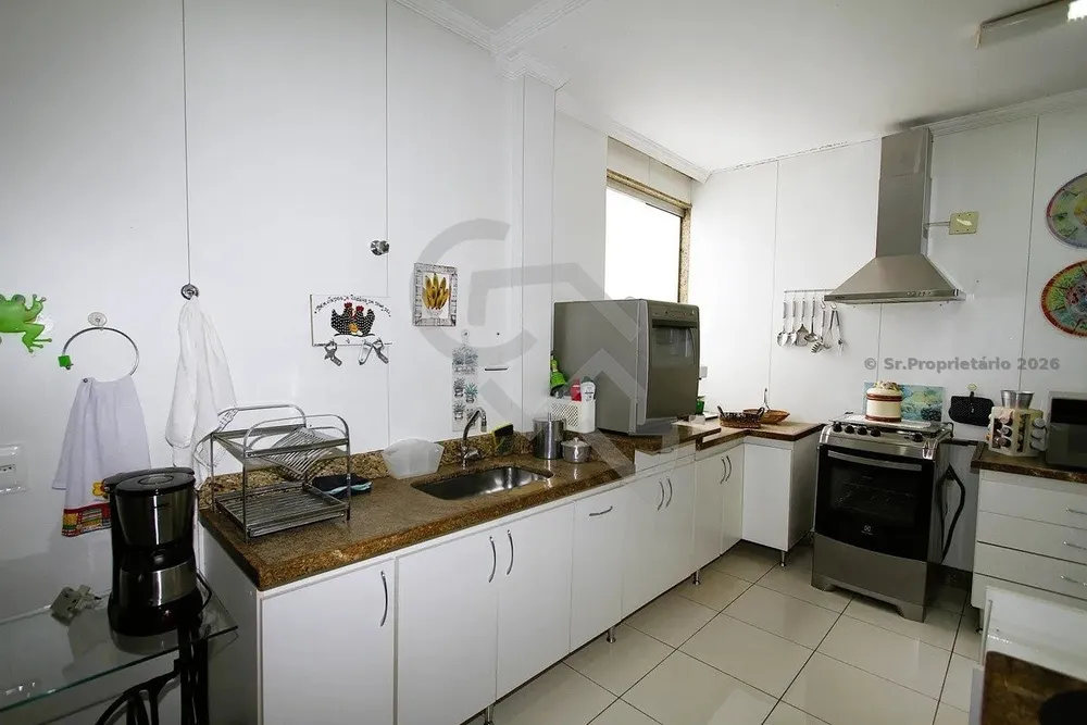 Apartamento, 3 quartos, 179 m² - Foto 2