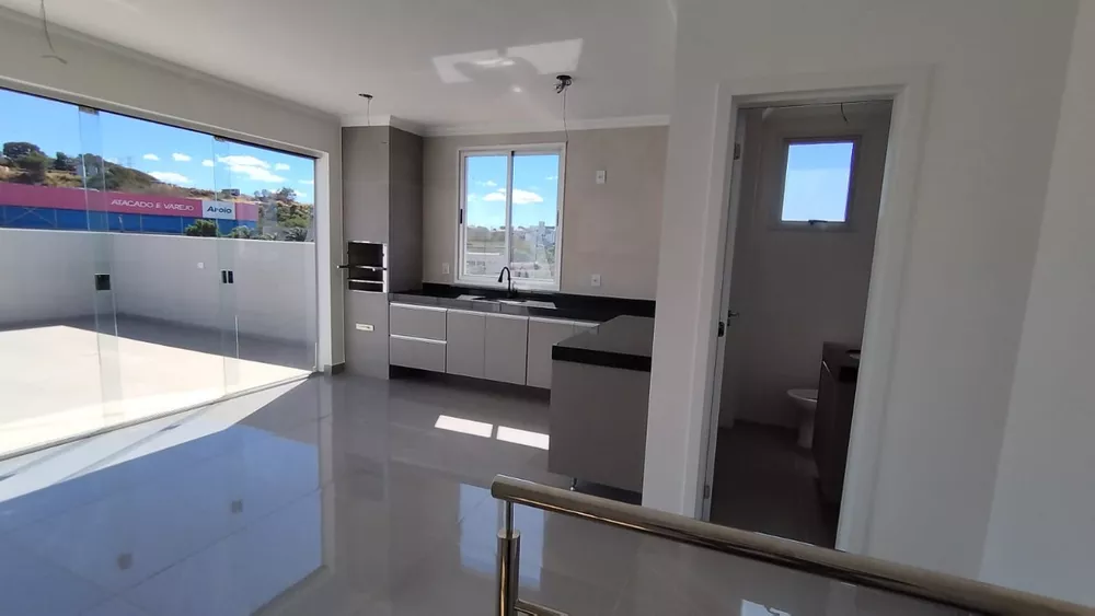 Cobertura à venda com 3 quartos, 145m² - Foto 1