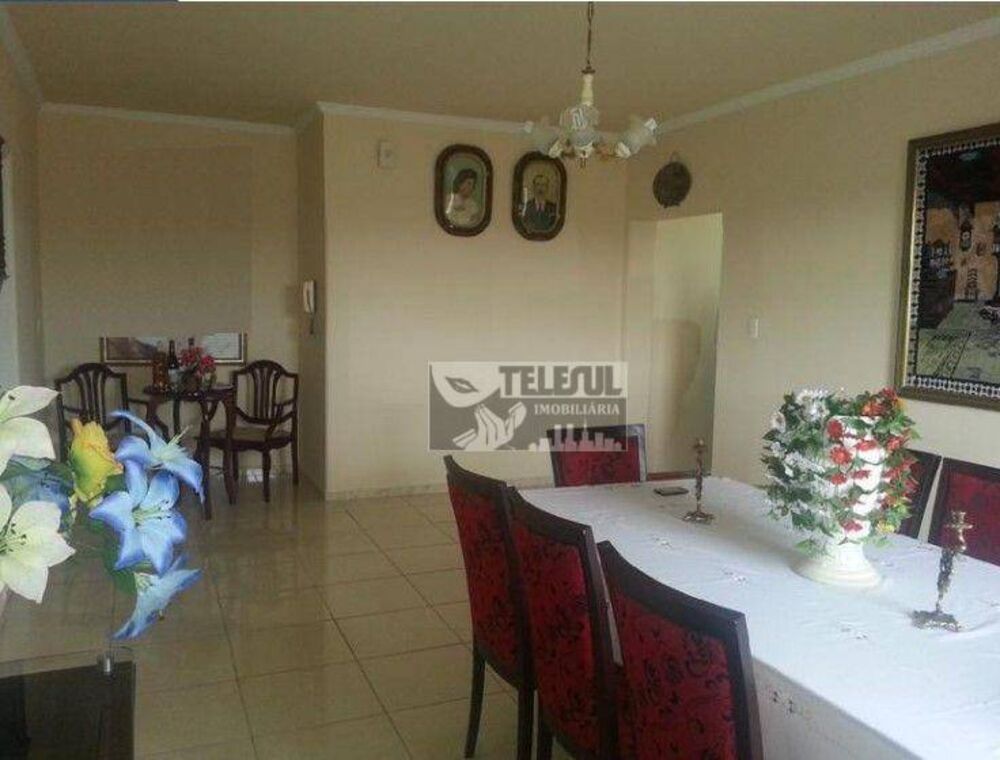 Apartamento à venda com 2 quartos, 552m² - Foto 1