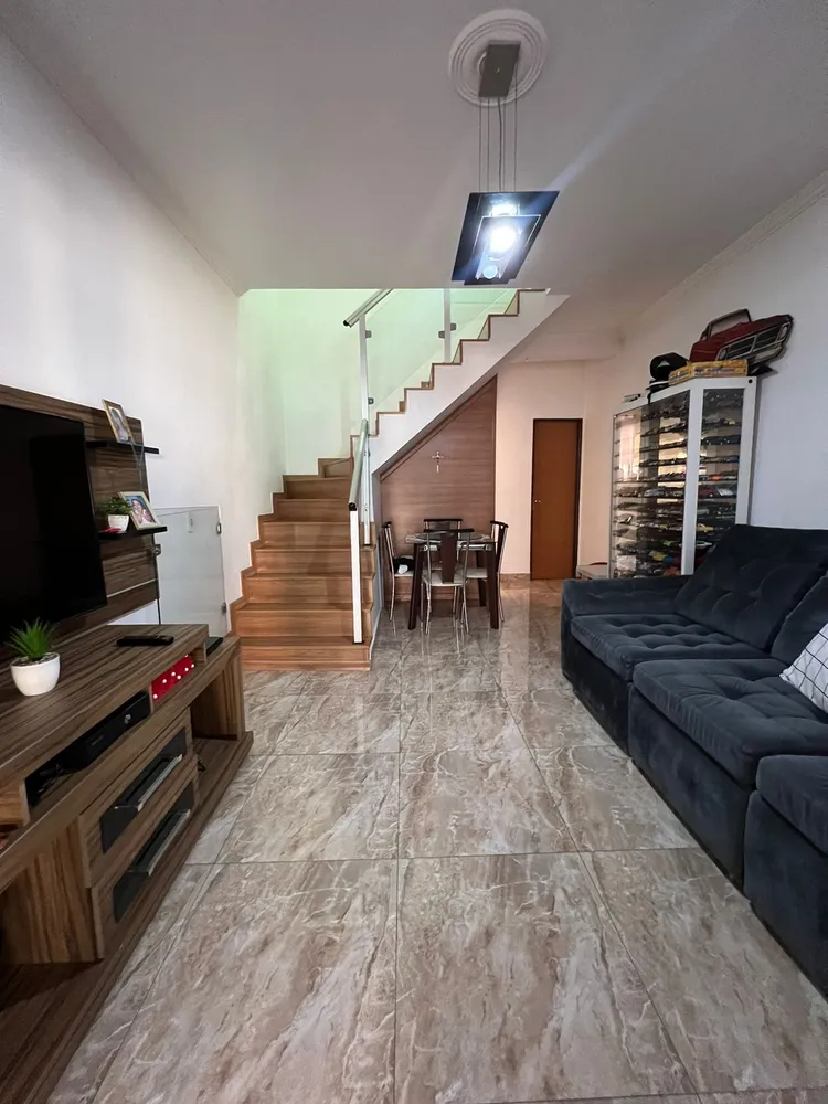 Casa, 2 quartos, 65 m² - Foto 1