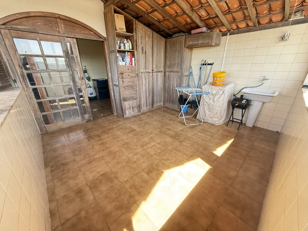 Casa, 5 quartos, 280 m² - Foto 6