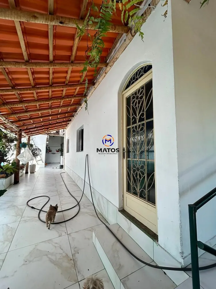 Casa, 3 quartos, 240 m² - Foto 1