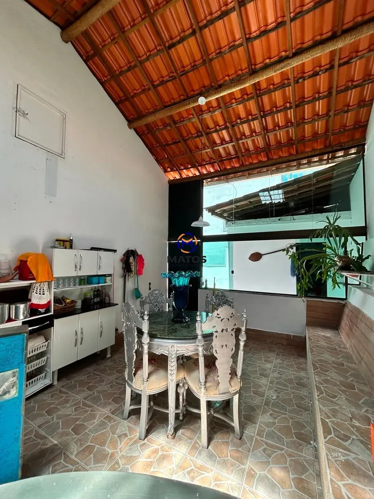 Casa, 3 quartos, 240 m² - Foto 3