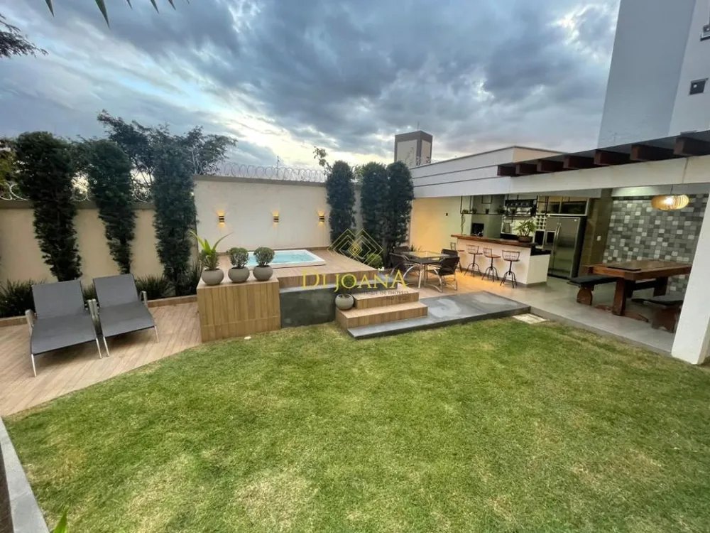Casa, 4 quartos, 550 m² - Foto 1