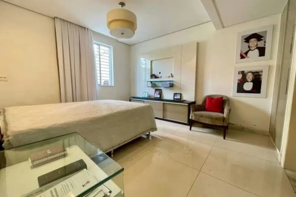 Casa, 4 quartos, 325 m² - Foto 9