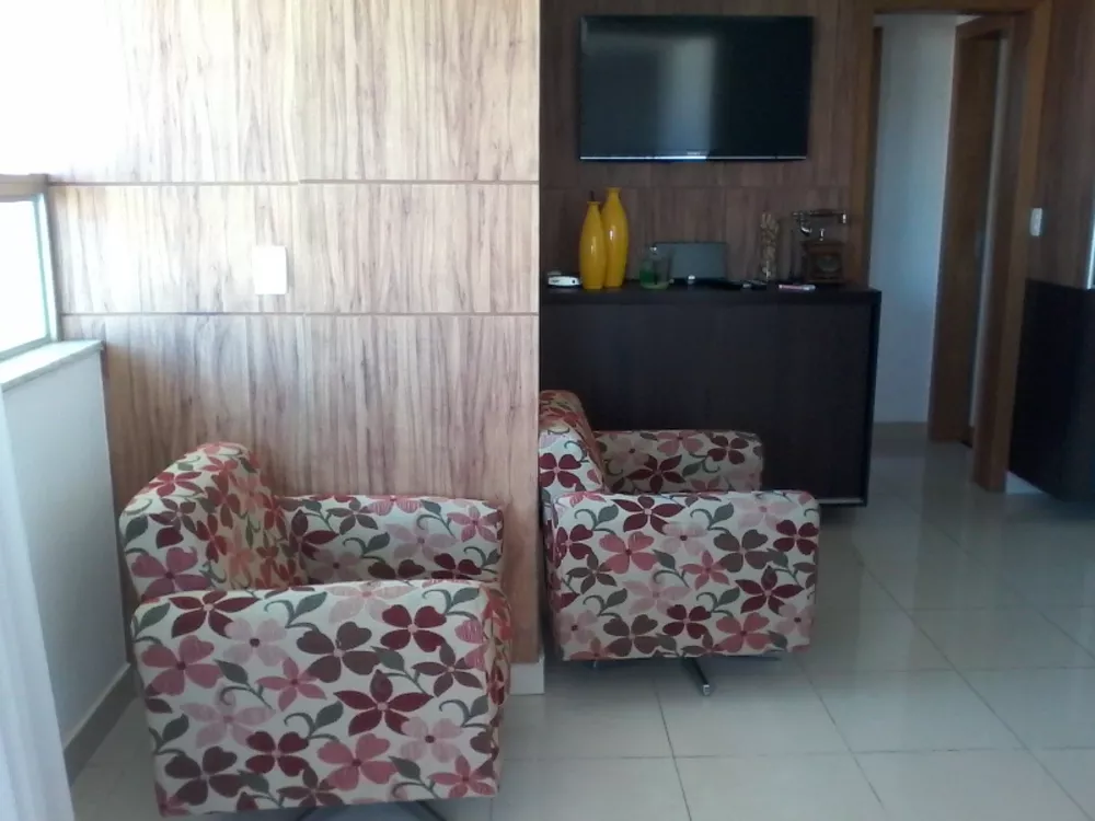 Cobertura à venda com 4 quartos, 200m² - Foto 1