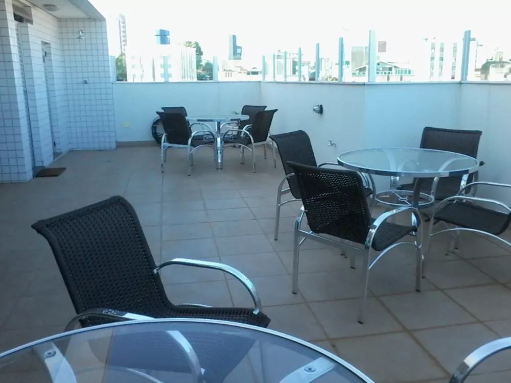 Cobertura à venda com 4 quartos, 200m² - Foto 2