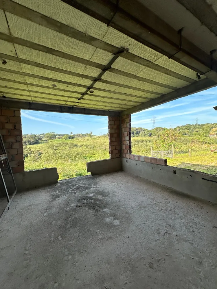 Chácara, 4 quartos, 2500 m² - Foto 1