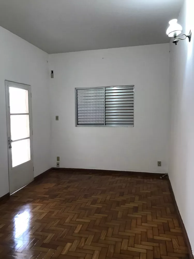 Casa para alugar com 4 quartos, 125m² - Foto 3