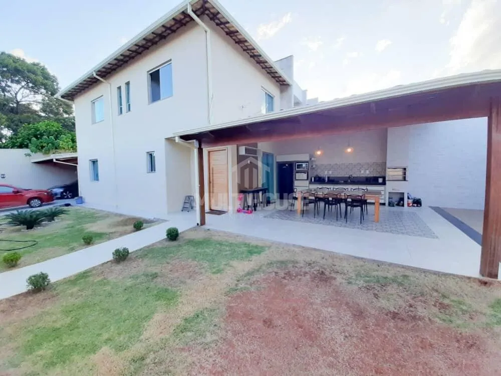 Casa, 3 quartos, 180 m² - Foto 1