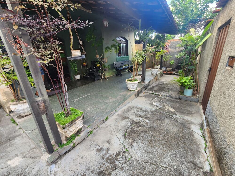 Casa à venda com 5 quartos, 360m² - Foto 4