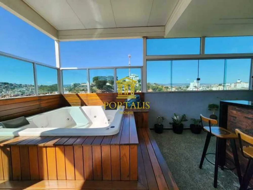 Cobertura, 3 quartos, 188 m² - Foto 1