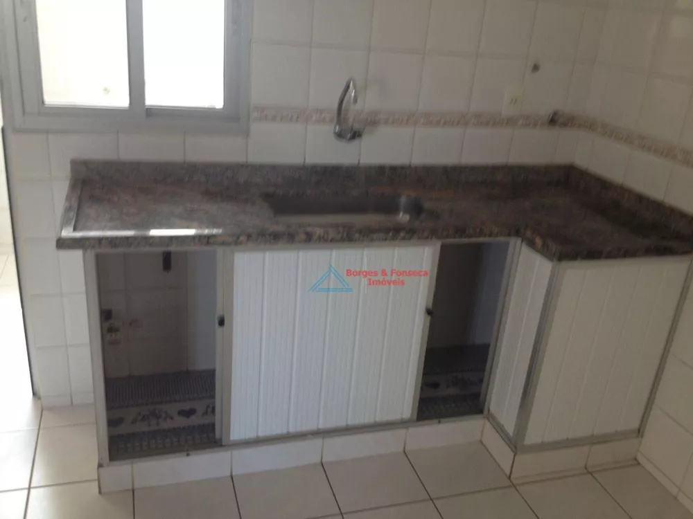 Apartamento à venda com 3 quartos, 30m² - Foto 3