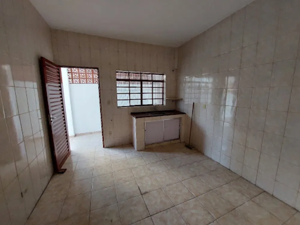 Casa, 3 quartos, 200 m² - Foto 9