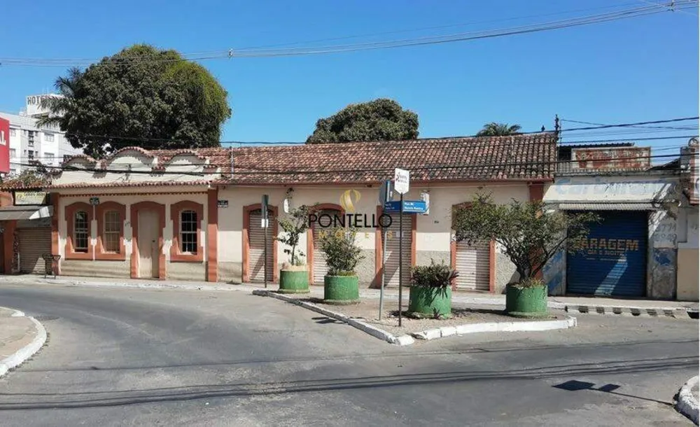 Casa, 6 quartos, 1285 m² - Foto 1