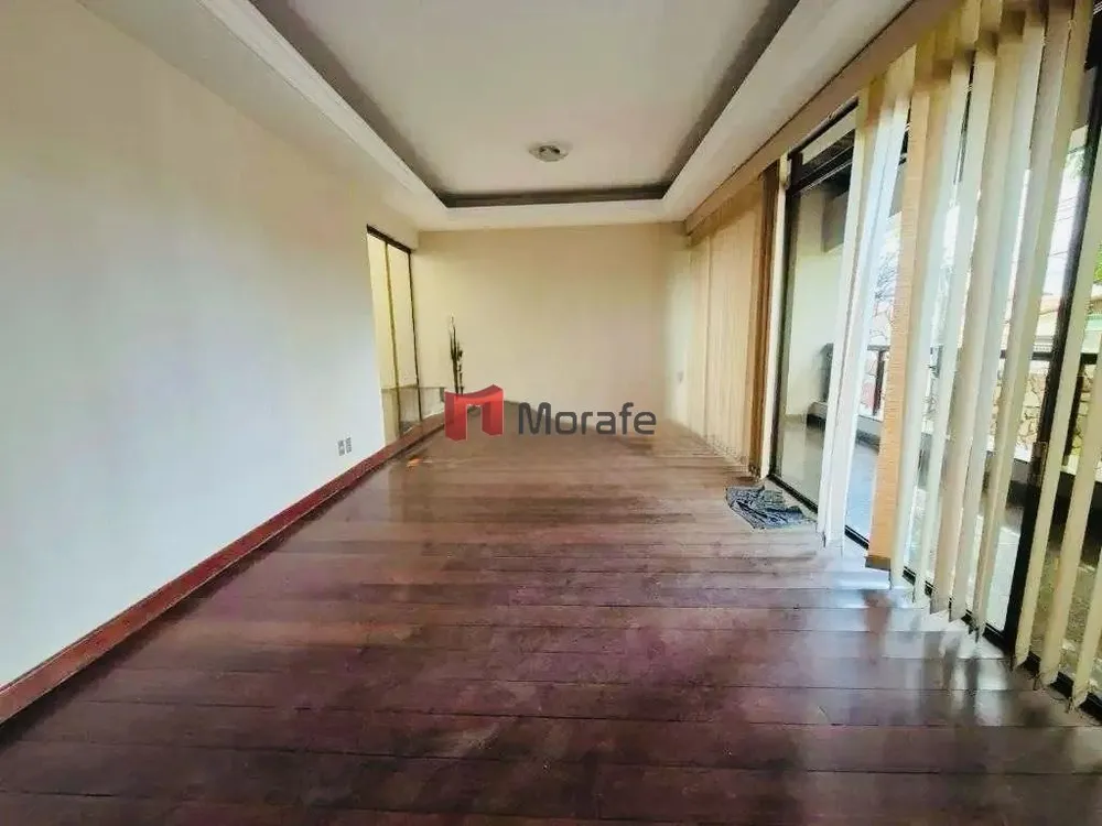 Casa, 5 quartos, 323 m² - Foto 1