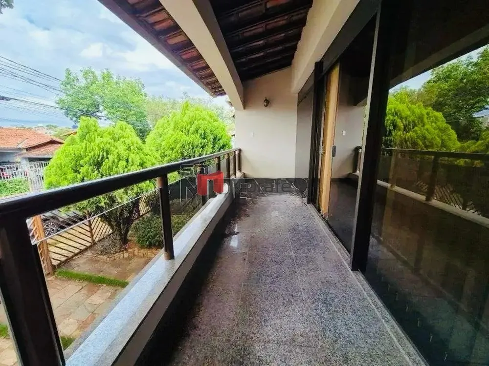 Casa, 5 quartos, 323 m² - Foto 2