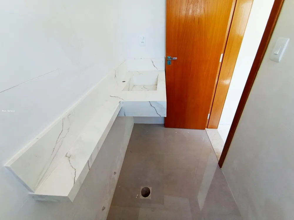 Casa, 3 quartos, 141 m² - Foto 1