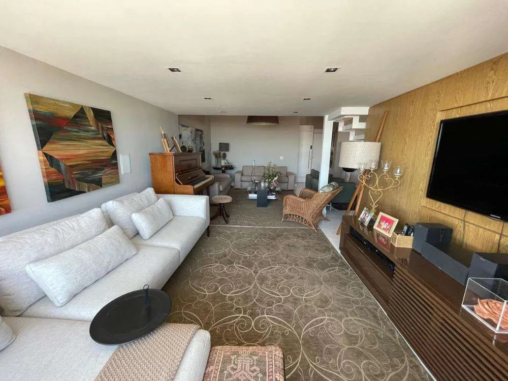 Apartamento, 4 quartos, 230 m² - Foto 1