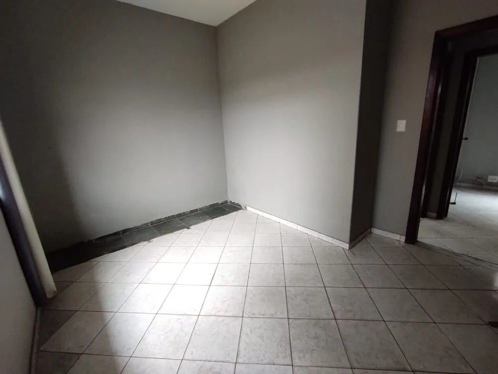 Casa, 3 quartos, 270 m² - Foto 10