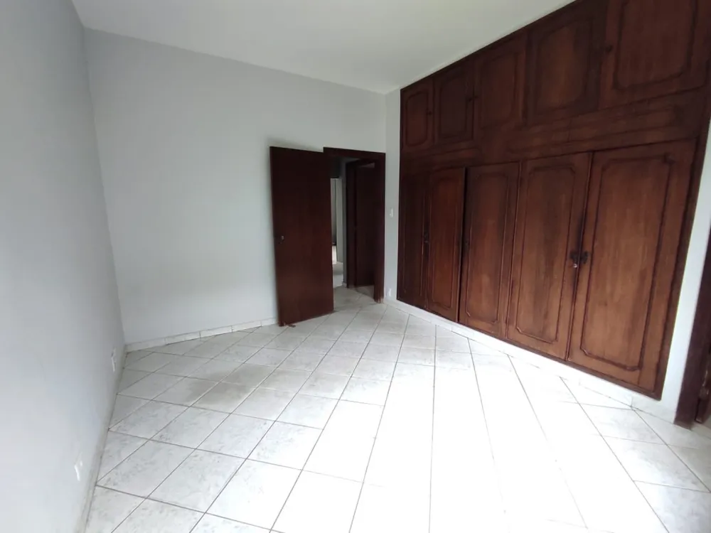Casa, 3 quartos, 270 m² - Foto 12