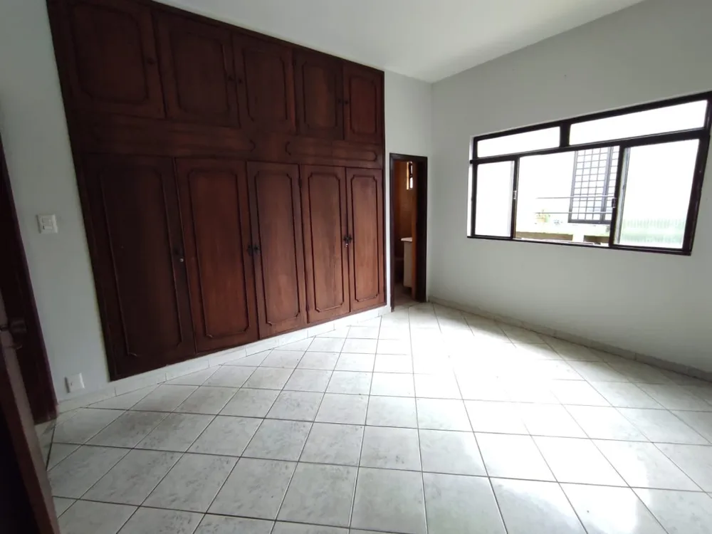 Casa, 3 quartos, 270 m² - Foto 15