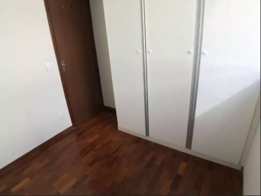 Apartamento à venda com 2 quartos, 60m² - Foto 4