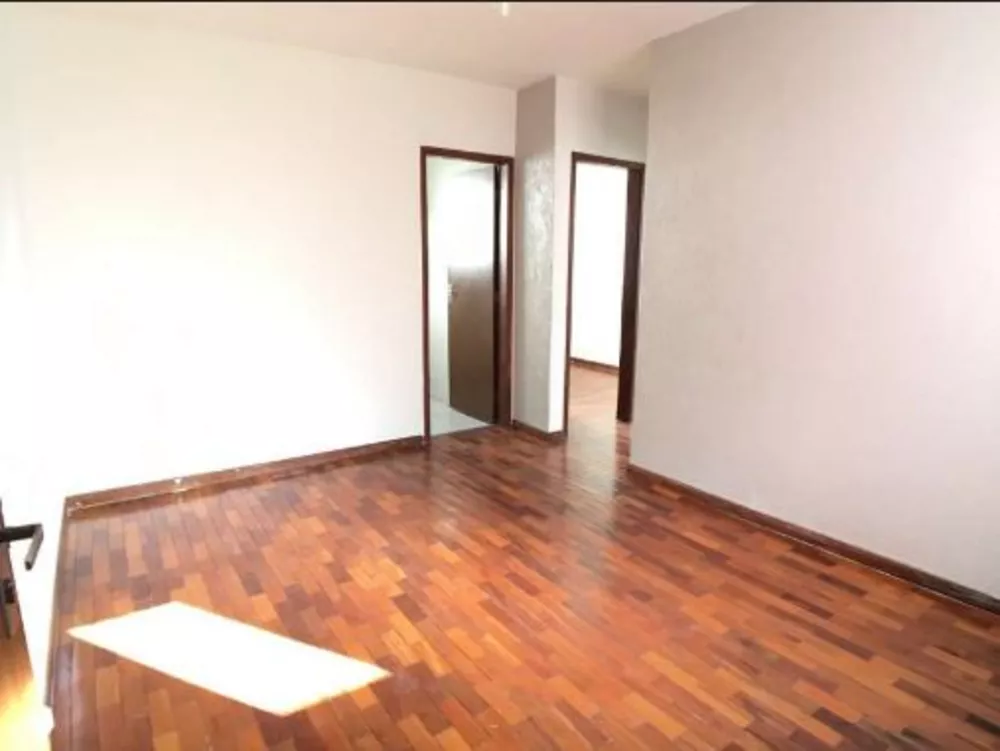 Apartamento à venda com 2 quartos, 60m² - Foto 1