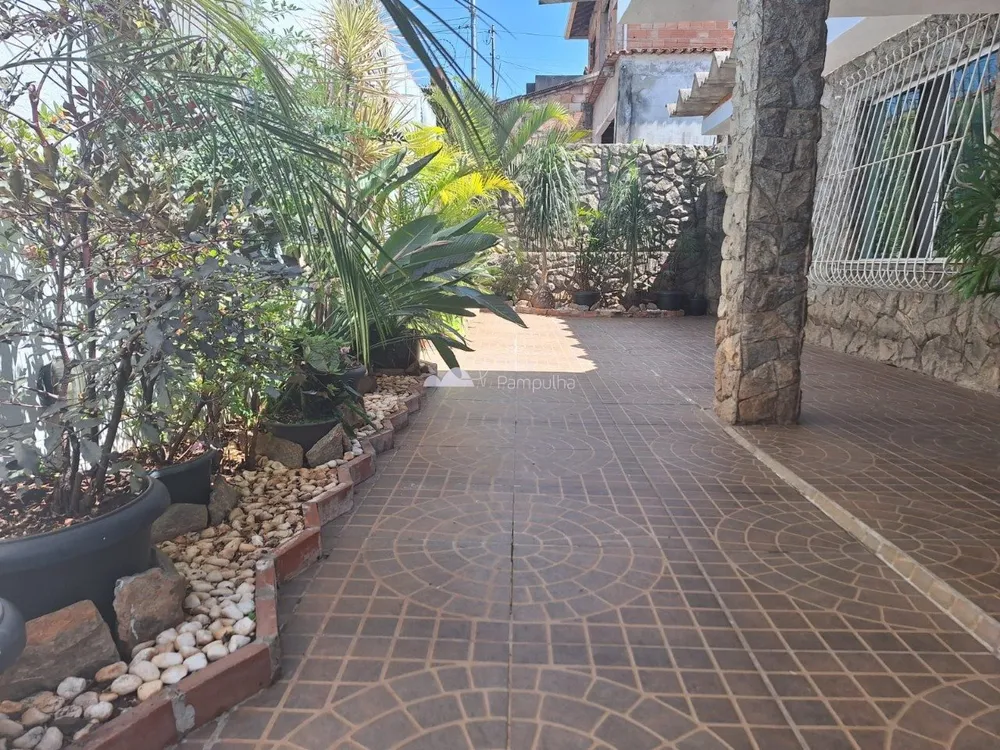 Casa, 4 quartos, 210 m² - Foto 2