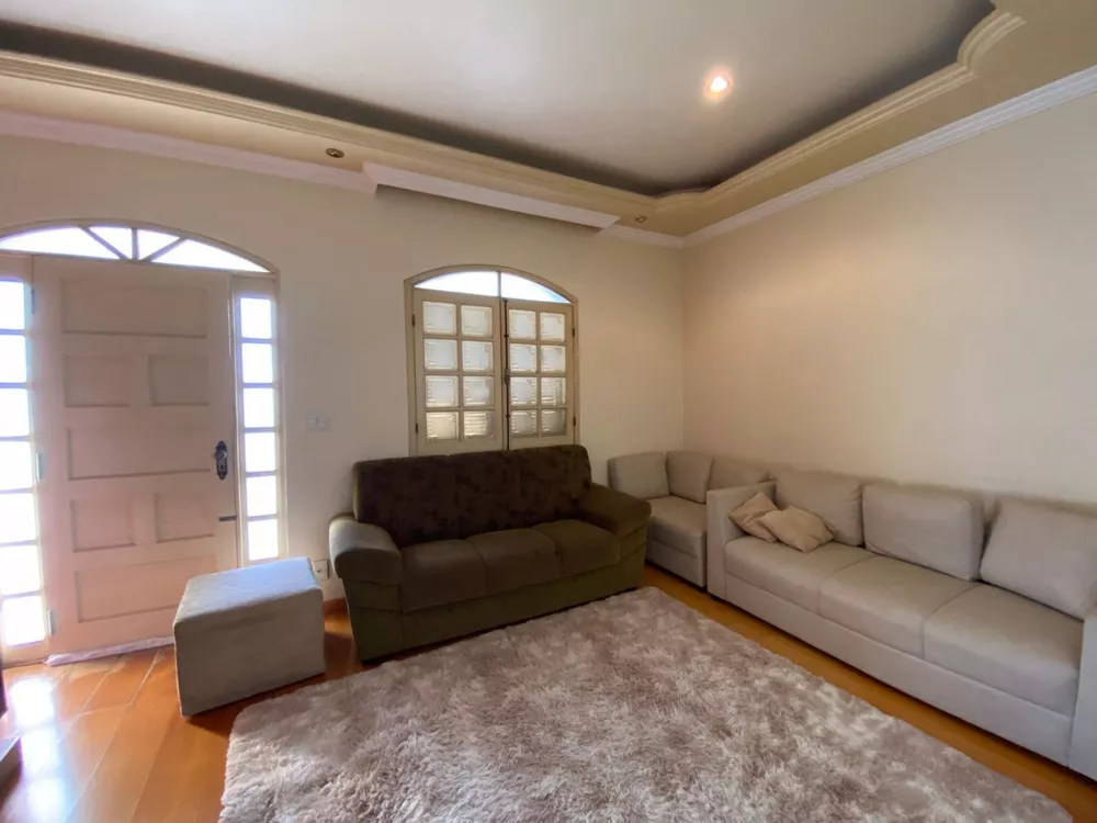 Casa à venda com 3 quartos, 360m² - Foto 4