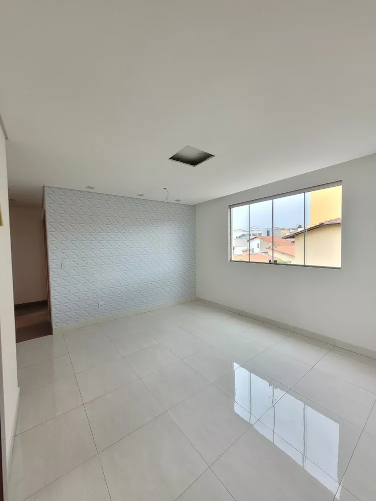 Apartamento à venda com 3 quartos, 64m² - Foto 3