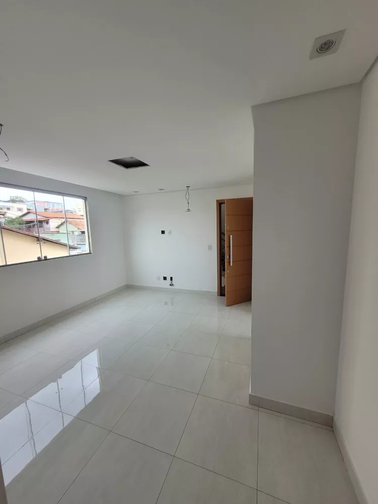 Apartamento à venda com 3 quartos, 64m² - Foto 2