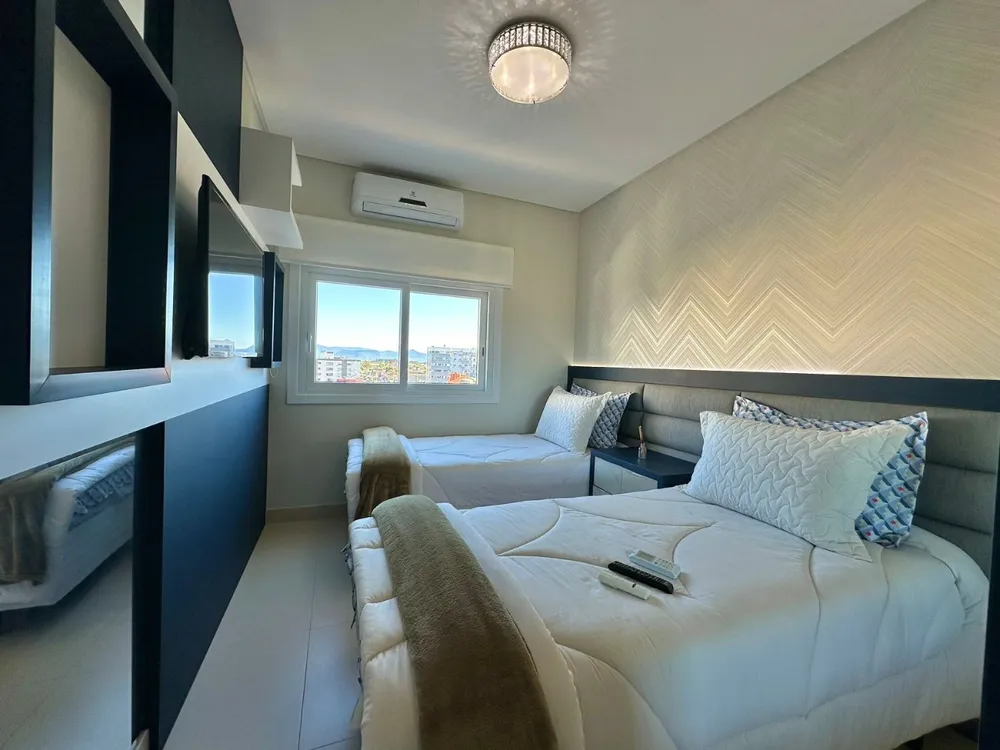 Apartamento, 3 quartos, 150 m² - Foto 2