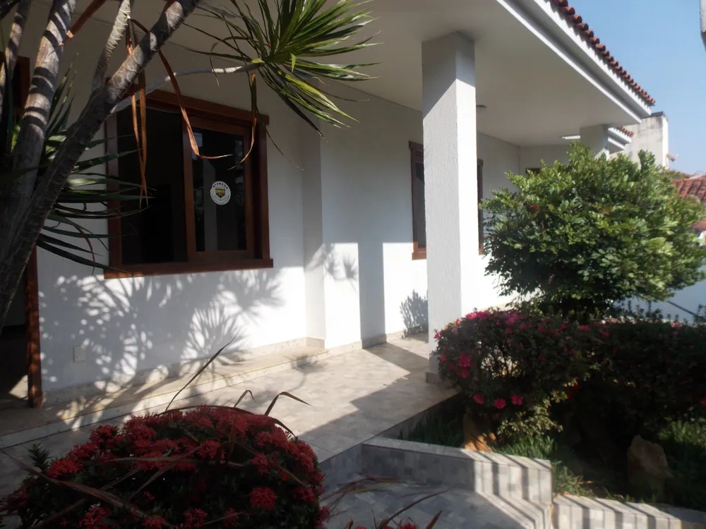 Casa, 4 quartos, 420 m² - Foto 1